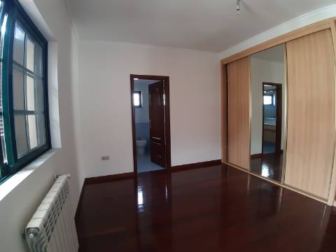 A Estrear, Moradias T4+1 na Urbanização Villa Sol em Vila Real