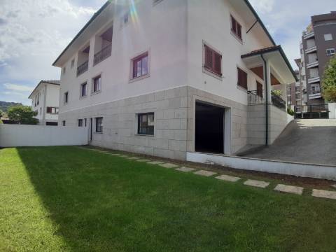 A Estrear, Moradias T4+1 na Urbanização Villa Sol em Vila Real