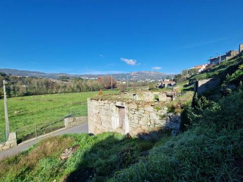 Com Projeto Aprovado | Imóvel para Reconstrução de Moradia T3 | Vila Real