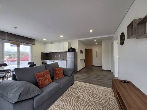 T4 Transformado em Dois T1(s) Junto ao Supermercado LIDL em Vila Real