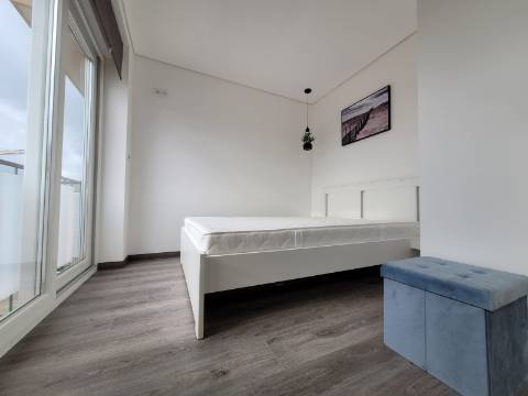 T4 Transformado em Dois T1(s) Junto ao Supermercado LIDL em Vila Real