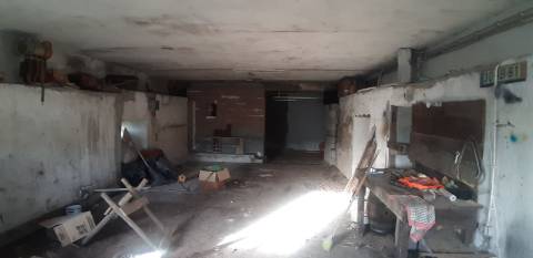 Moradia T3 Geminada Implantada em Terreno de 588 m2 em Bujões, Vila Real