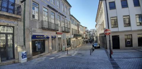 Espaços Para Comércio ou Serviços nas Galerias Nova Bila em Vila Real