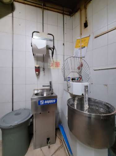 Trespassa-se Padaria em Pleno Funcionamento