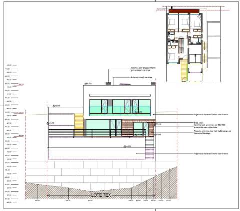 Moradia T4 de 3 Frentes com 2 Andares e Piscina em Lote de 639,30m2
