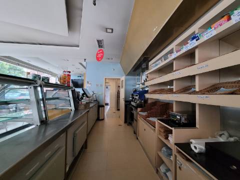 Trespasse de Pastelaria/ Padaria na Av. da Europa em Vila Real