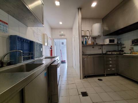 Trespasse de Pastelaria/ Padaria na Av. da Europa em Vila Real