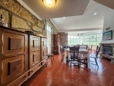 Quinta de 20 hectares com unidade de Turismo