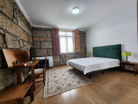 Quinta de 20 hectares com unidade de Turismo