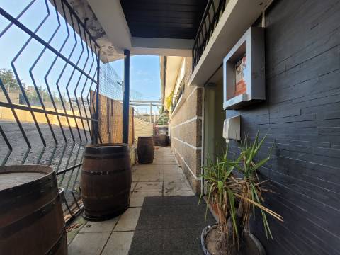 Trespassa-se Restaurante no Parque de Campismo em Vila Real