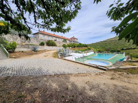 Unidade de Turismo inserida em Quinta de 20 hectares