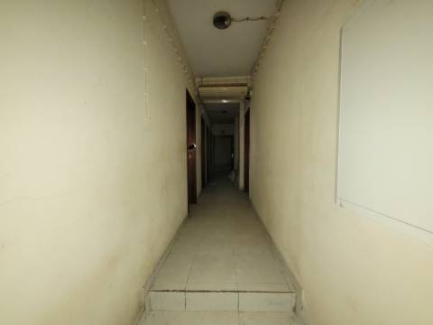 Em Vila Real, Loja de Cave e Rés do Chão Junto à Loja do Cidadão