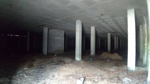 Na Vila de Murça, armazém de 982 m2 em bruto