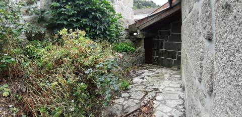 Retoma Bancária, Moradia T5 em Telões, Vila Pouca de Aguiar