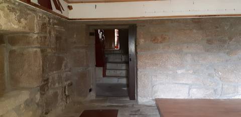 Retoma Bancária, Moradia T5 em Telões, Vila Pouca de Aguiar