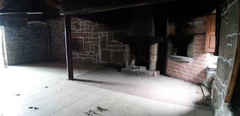 Retoma Bancária, Moradia T5 em Telões, Vila Pouca de Aguiar