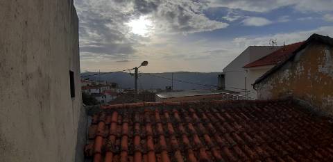 Retoma Bancária, Moradia T2 em Nogueira, Vila Real