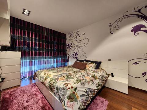 | Reservado | T3 em Edifício Singular Junto ao Teatro Municipal de Vila Real