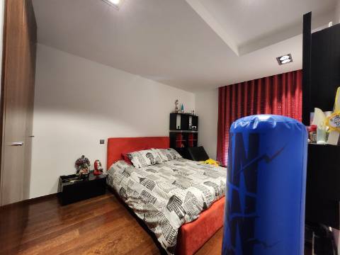 | Reservado | T3 em Edifício Singular Junto ao Teatro Municipal de Vila Real