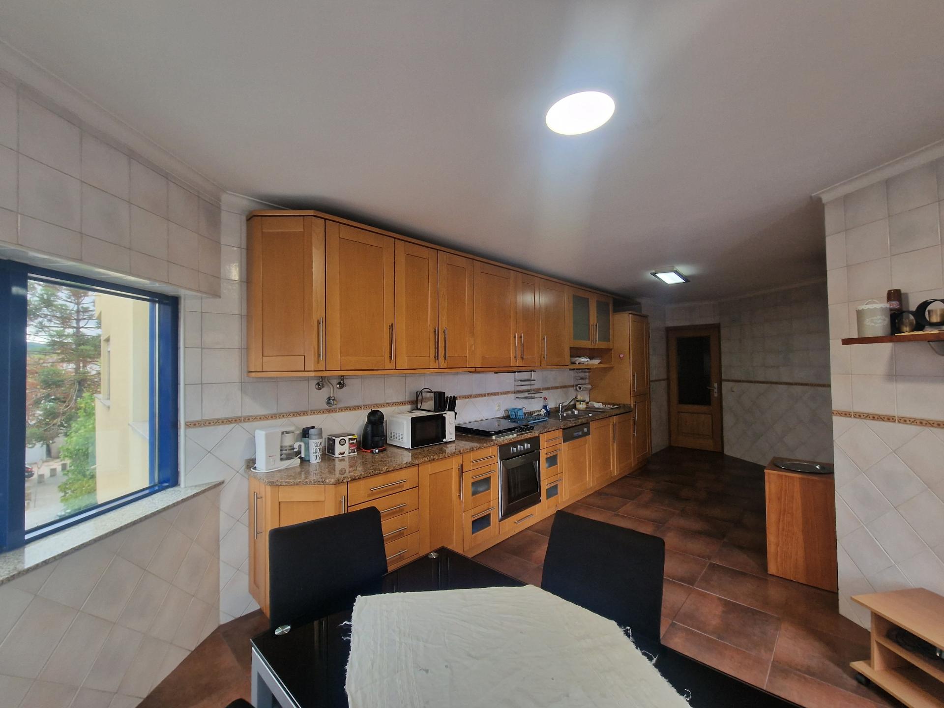 Apartamento T3 para 4 Estudantes Junto ao Hotel Miracorgo