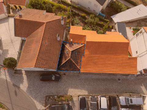 Moradia T1 de rés do chão e cave a 700 m do Hospital de Vila Real