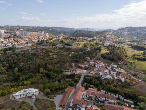 Moradia T1 de rés do chão e cave a 700 m do Hospital de Vila Real