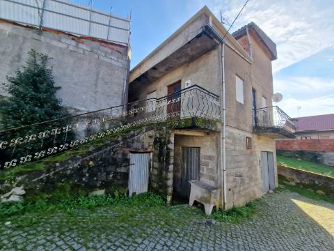 Moradia T1+1 na Granja, Parada de Cunhos, Vila Real