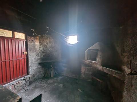 Moradia T1+1 na Granja, Parada de Cunhos, Vila Real