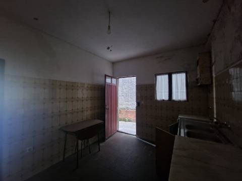 Moradia T1+1 na Granja, Parada de Cunhos, Vila Real