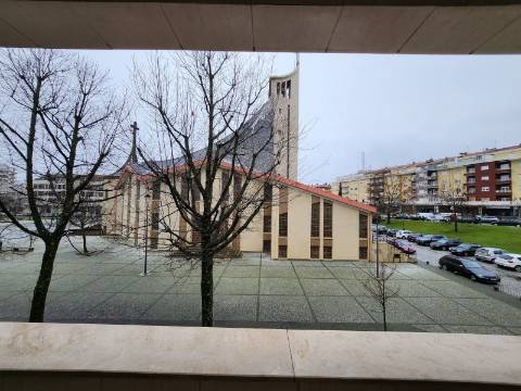 T3 Junto à Igreja da Nossa Senhora da Conceição em Vila Real