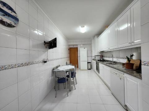 T3 Junto à Igreja da Nossa Senhora da Conceição em Vila Real