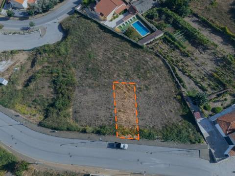 Lote em Sabrosa para Construção de Moradia Unifamiliar