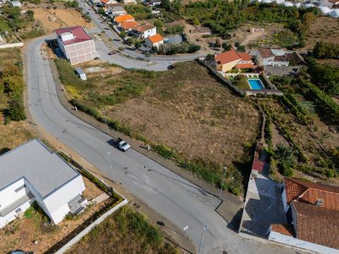 Lote em Sabrosa para Construção de Moradia Unifamiliar