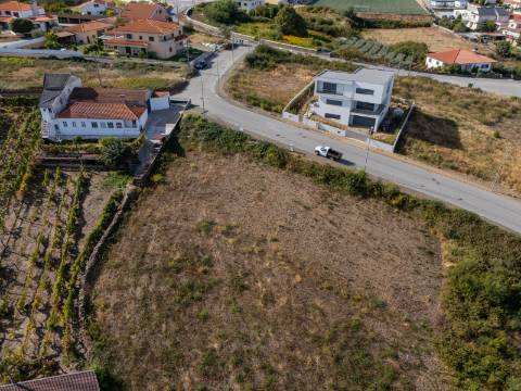Lote em Sabrosa para Construção de Moradia Unifamiliar