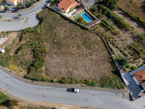 Lote em Sabrosa para Construção de Moradia Unifamiliar