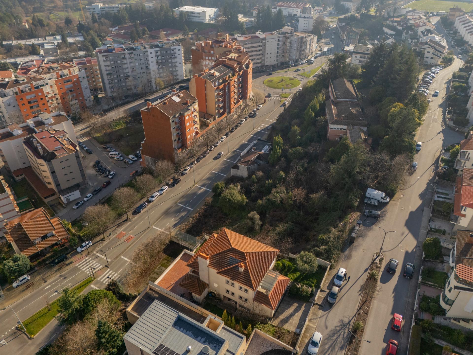 Lote de 997m2 na Rua Cidade Espinho em Vila Real