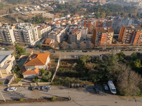 Lote de 997m2 na Rua Cidade Espinho em Vila Real