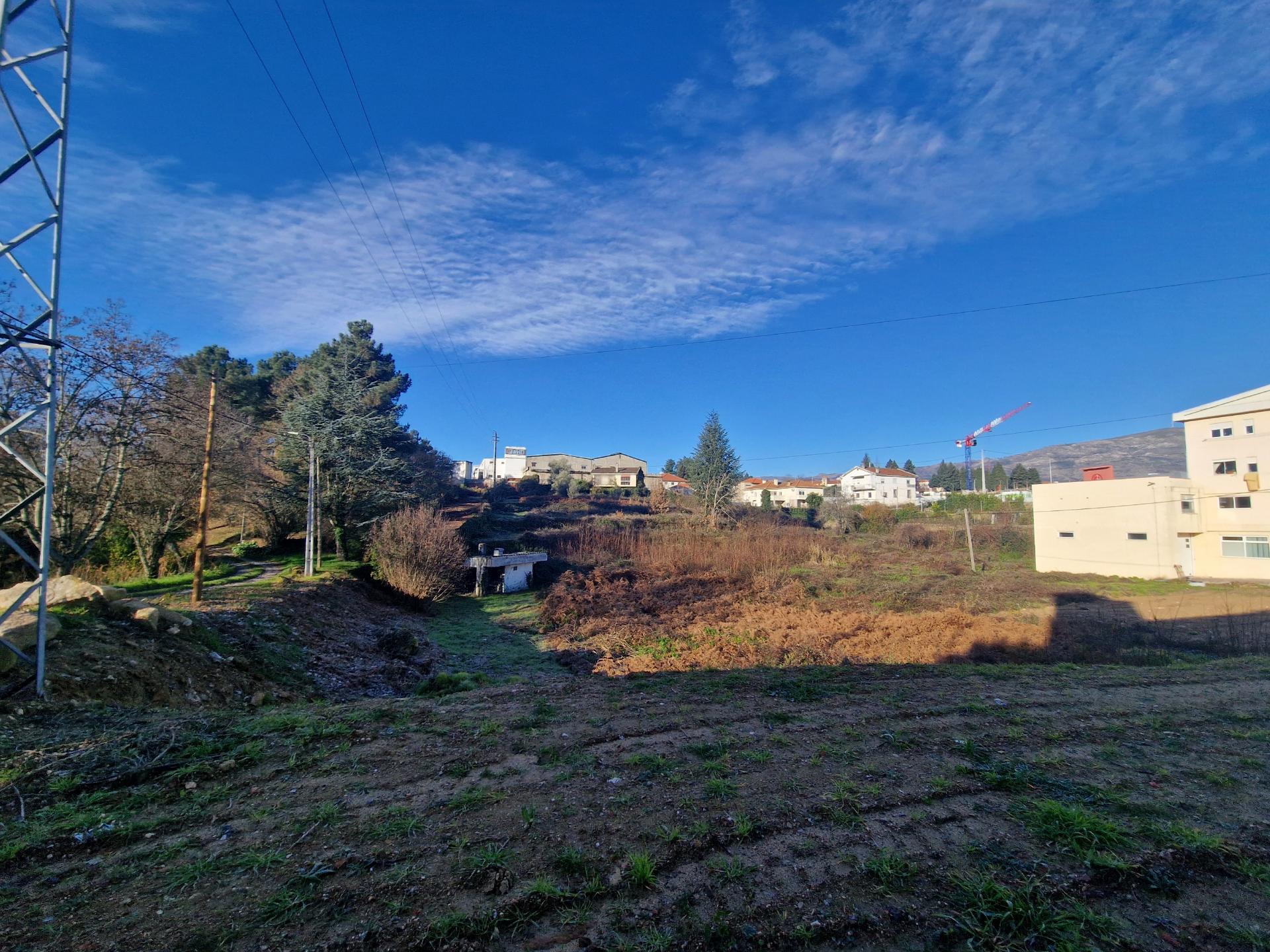 Terreno com PIP aprovado para Habitação Multifamiliar na Timpeira, Vila Real