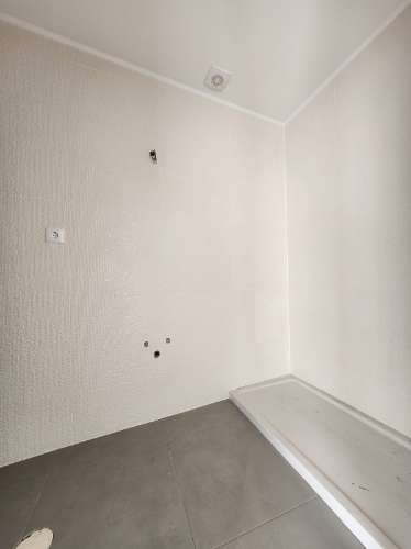 Andar de Moradia T5 com Terraço e Quintal no Centro de Vila Real