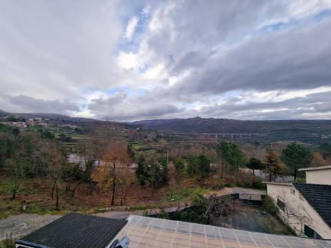 Moradias T3, em construção, Escariz, Vila Real