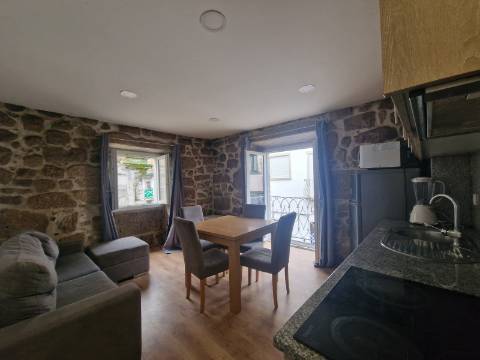 Mobilado e equipado, T2 no Centro Histórico de Vila Real