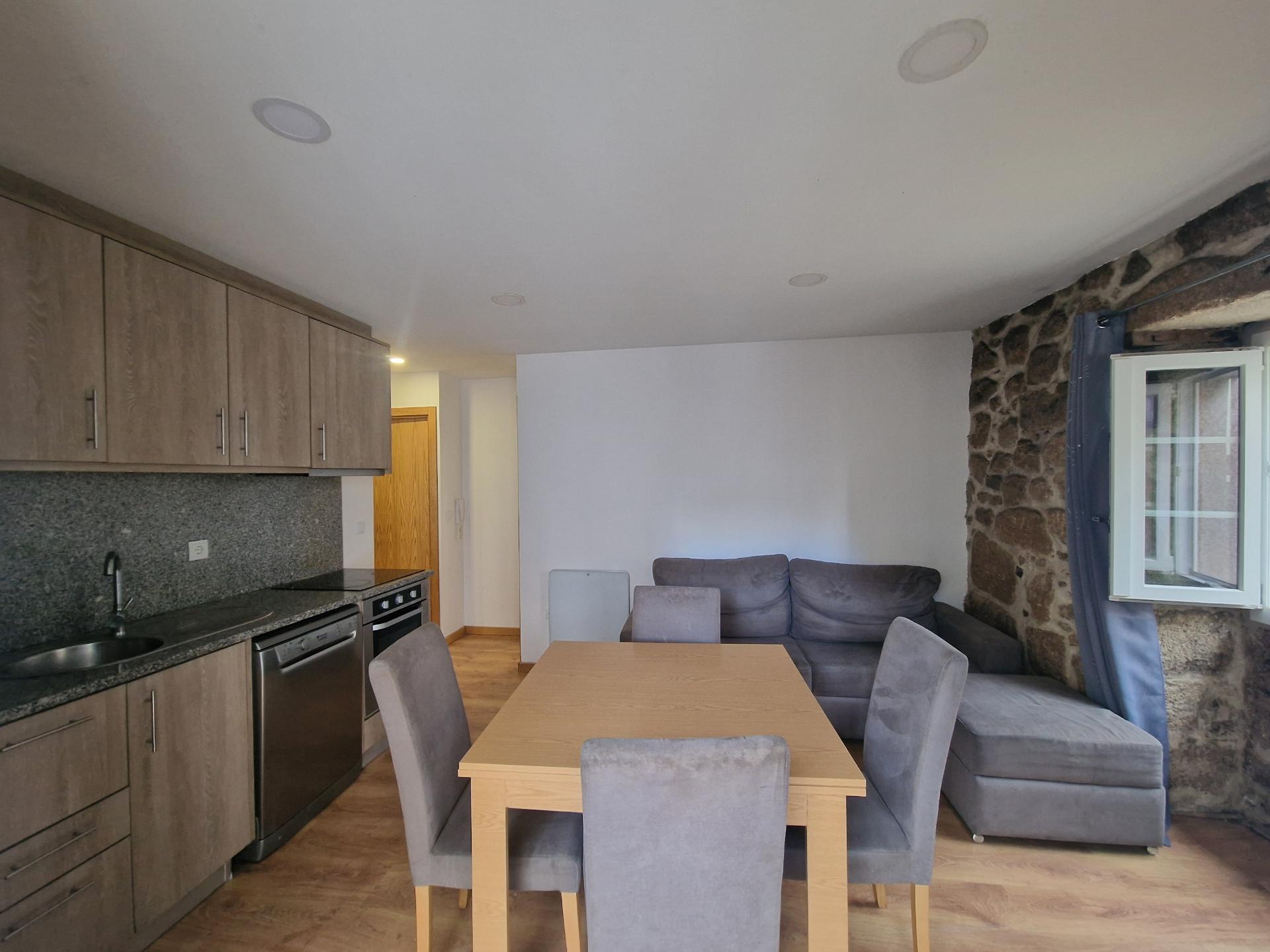 Mobilado e equipado, T2 no Centro Histórico de Vila Real