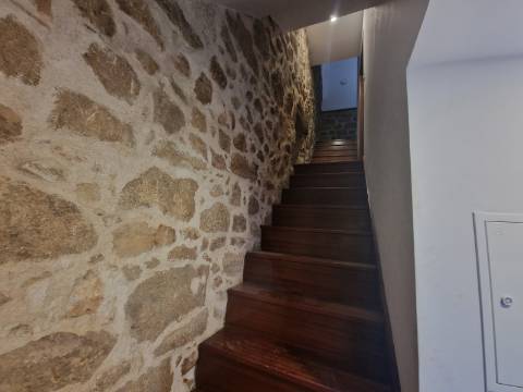 Mobilado e equipado, T2 no Centro Histórico de Vila Real