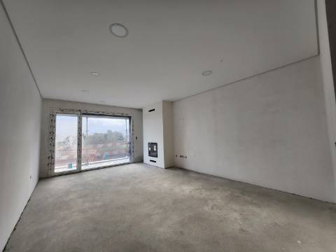 T2 de 3 Frentes com 3 Varandas Junto ao Parque Corgo em Vila Real