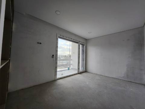 T2 de 3 Frentes com 3 Varandas Junto ao Parque Corgo em Vila Real