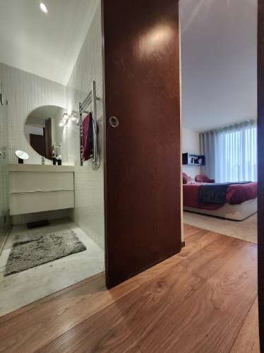 Em Vila Real, T2+1 com Acabamentos Singulares e Terraço Exclusivo