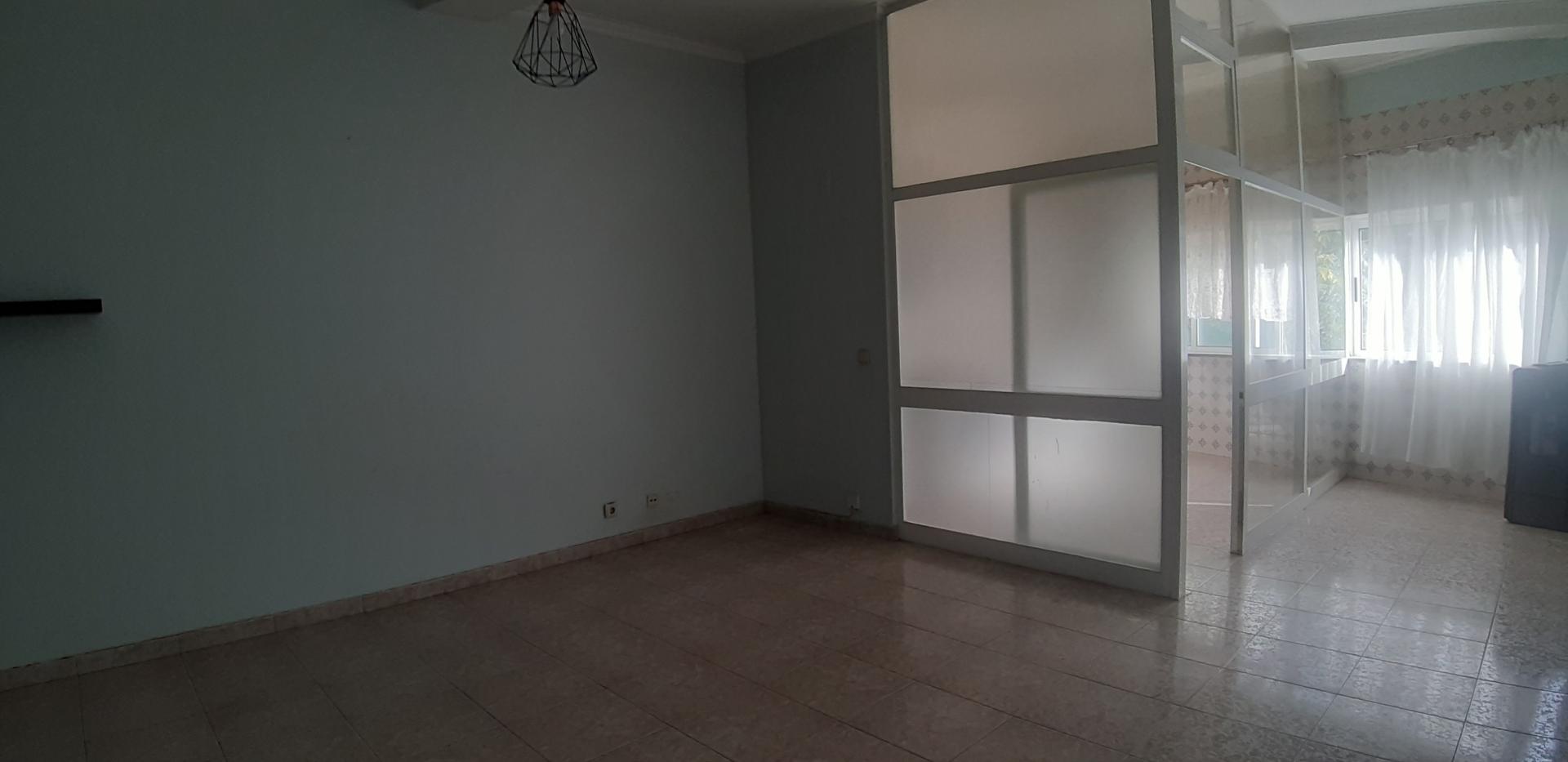 T1 junto à Escola das Arvores em Vila Real