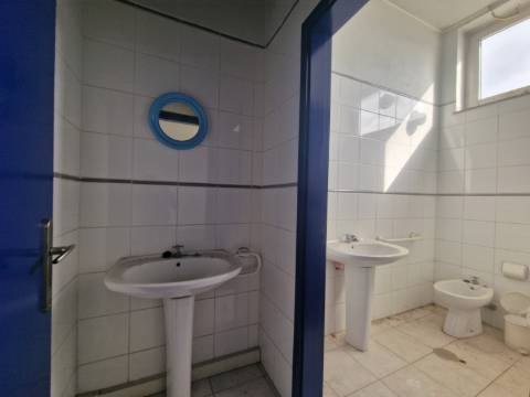 Loja com 2 frentes na Av. Aureliano Barrigas | Vila Real