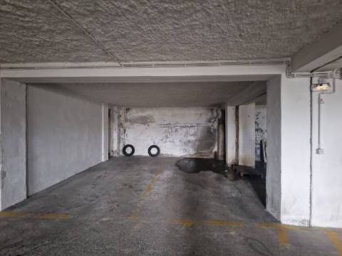 Loja com 2 frentes na Av. Aureliano Barrigas | Vila Real