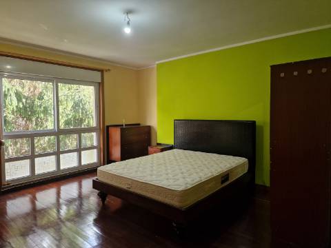 Quarto junto ao Centro de Saúde de Mateus em Vila Real